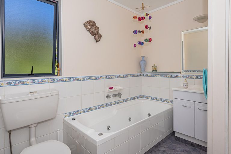 Photo of property in 2088 Whangarei Heads Road, Whangarei Heads, Whangarei, 0174