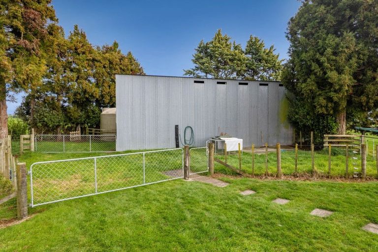 Photo of property in 302 Otaraoa Road, Motunui, Waitara, 4383