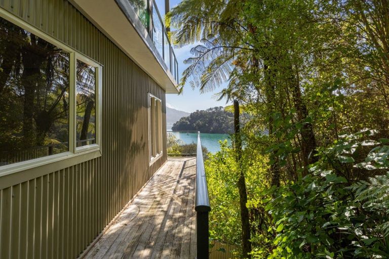 Photo of property in 1703 Kenepuru Road, Te Mahia, Picton, 7282