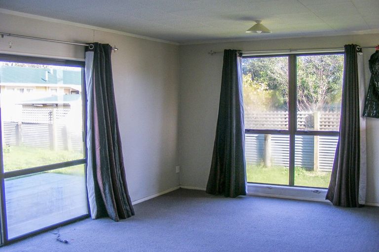 Photo of property in 45 Avenue Road, Foxton, 4814