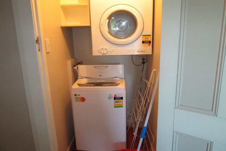 Photo of property in 1/51 Manor Place, Dunedin Central, Dunedin, 9016