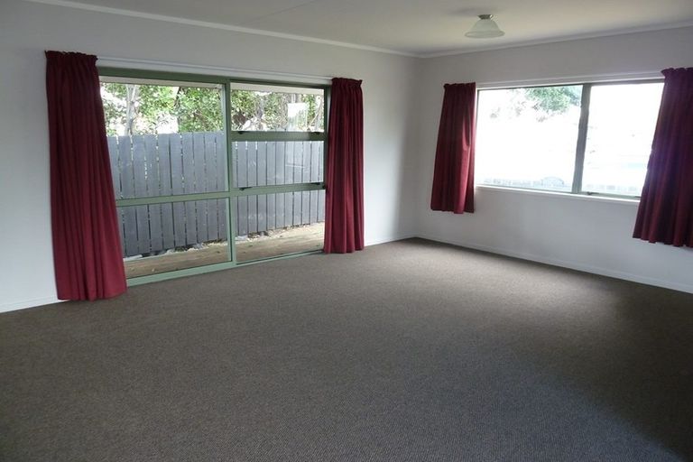 Photo of property in 60 Henwood Road, Mangere East, Auckland, 2024