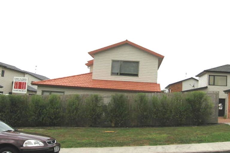 Photo of property in 37 Tiri Tiri Road, Birkdale, Auckland, 0626