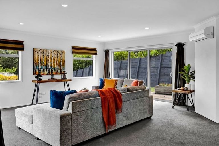 Photo of property in 15c Anderson Way, Highlands Park, New Plymouth, 4312