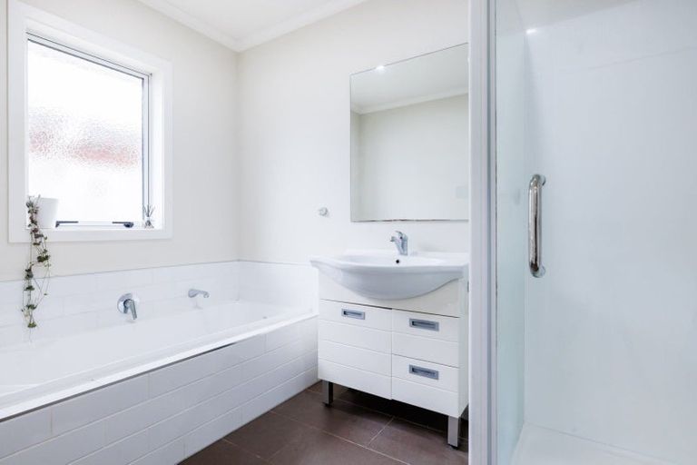 Photo of property in 72 Queens Avenue, Frankton, Hamilton, 3204