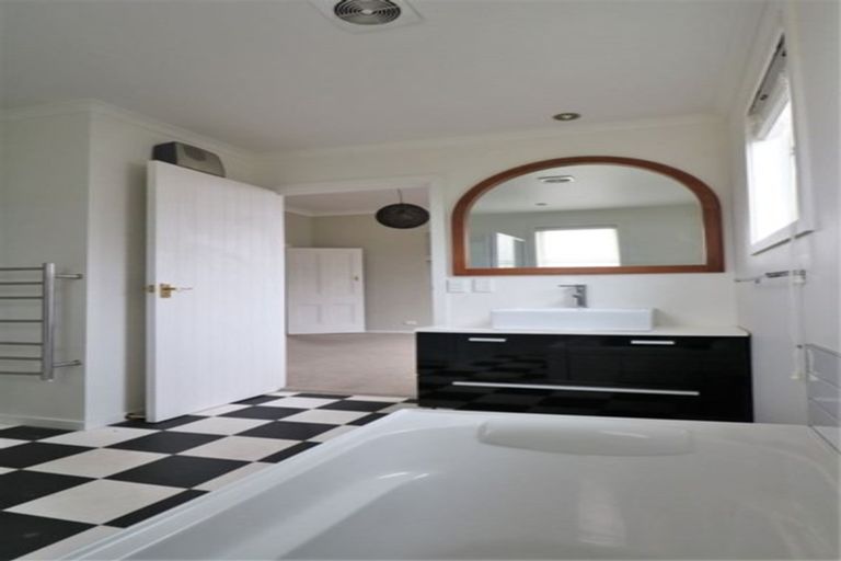 Photo of property in 39 Raymond Street, West End, Timaru, 7910