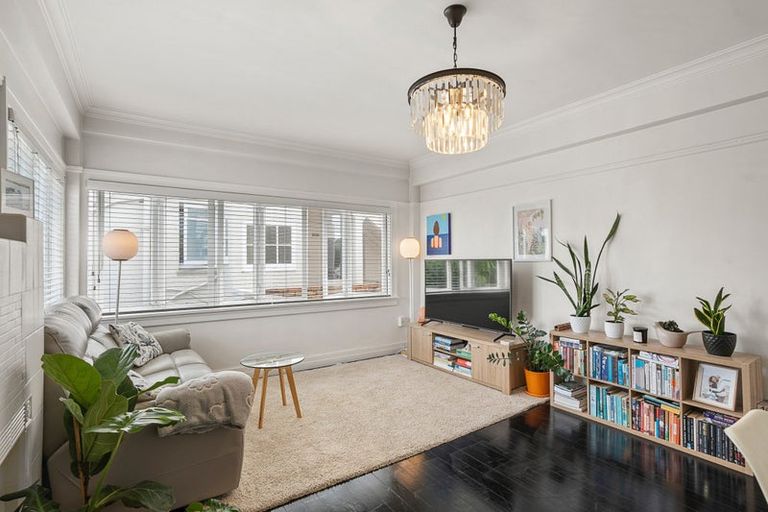 Photo of property in 4/28 Saint Georges Bay Road, Parnell, Auckland, 1052