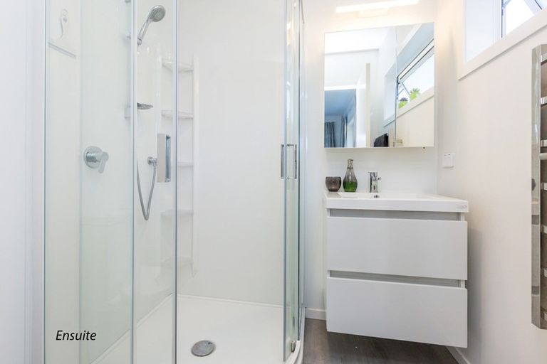 Photo of property in 21 Salisbury Crescent, Wallaceville, Upper Hutt, 5018