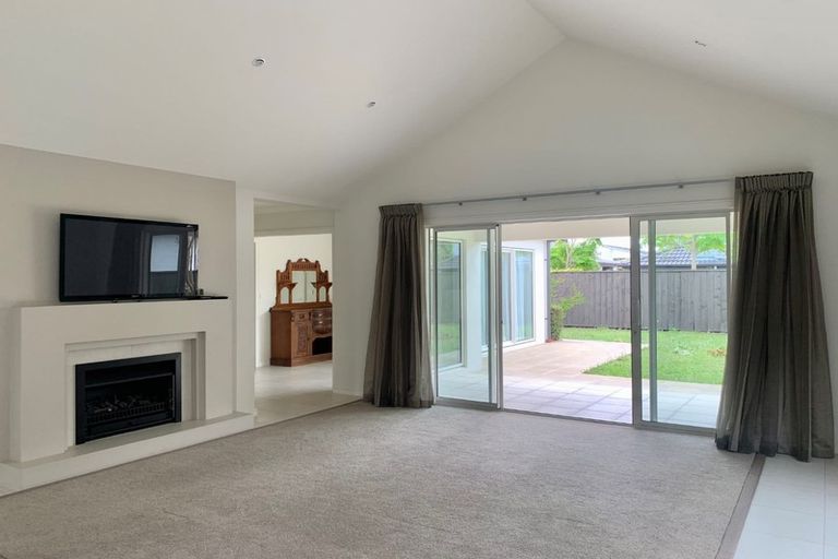 Photo of property in 27 Toscana Drive, Karaka, Papakura, 2113