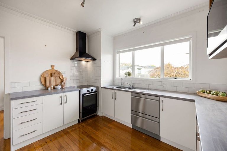 Photo of property in 36 Grey Street, Cambridge, 3434