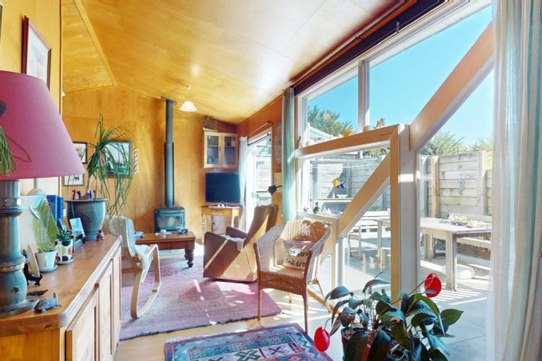 Photo of property in 115 Rua Avenue, Waitarere Beach, Levin, 5510