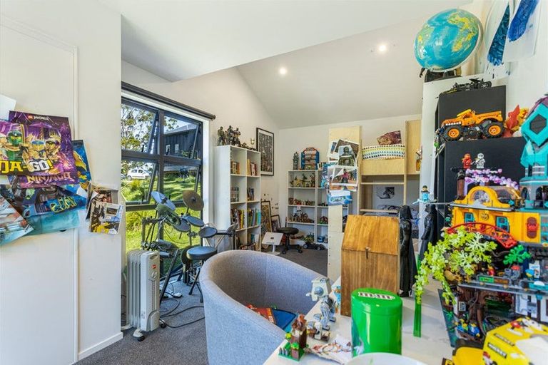 Photo of property in 42a Upland Road, Huia, Auckland, 0604