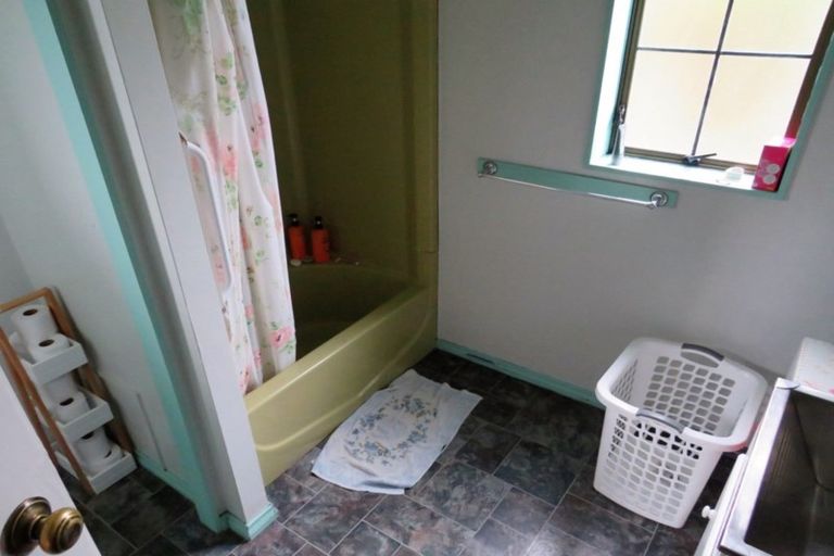 Photo of property in 3 Carlyle Street, Dannevirke, 4930