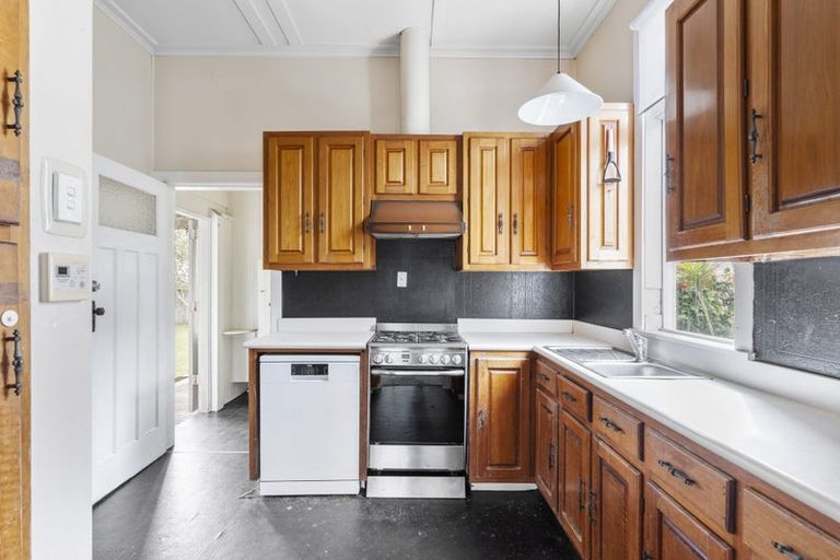 Photo of property in 10 Ewen Street, Takapuna, Auckland, 0622