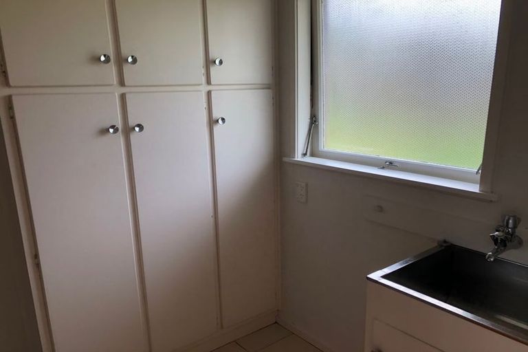 Photo of property in 22 Grande Vue Road, Hillpark, Auckland, 2102