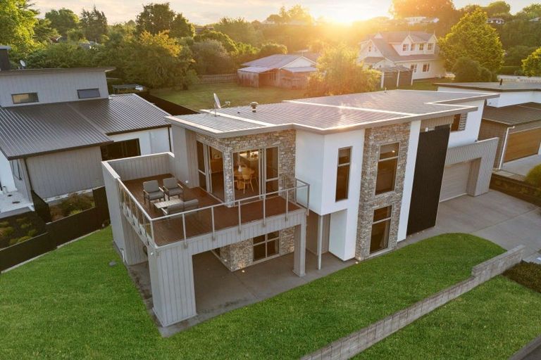 Photo of property in 6 Ada Close, Cambridge, 3434