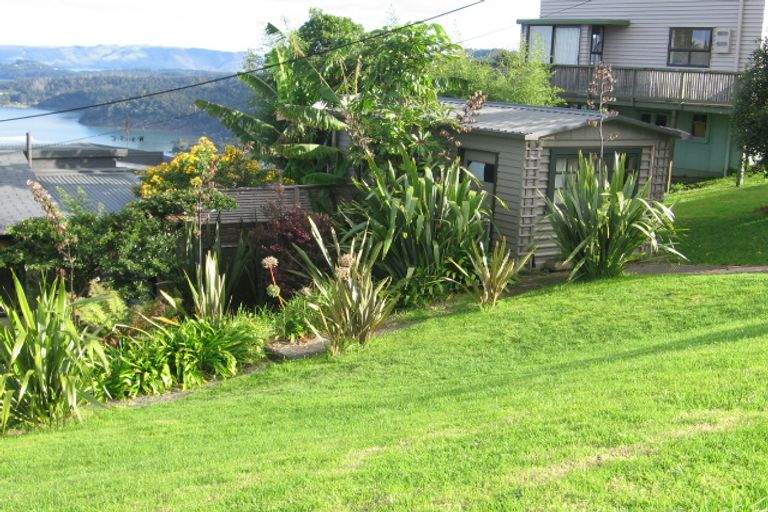 Photo of property in 27 Lookout Drive, Laingholm, Auckland, 0604