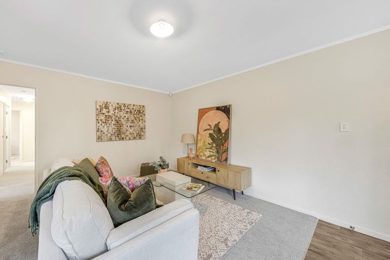 Photo of property in 2/21 Gardner Avenue, New Lynn, Auckland, 0600