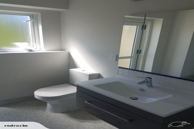 Photo of property in Fountain Court, 17/48 Oriental Parade, Oriental Bay, Wellington, 6011