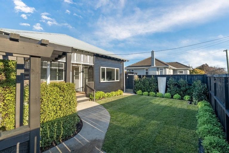 Photo of property in 26 Lincoln Road, Hillmorton, Christchurch, 8024