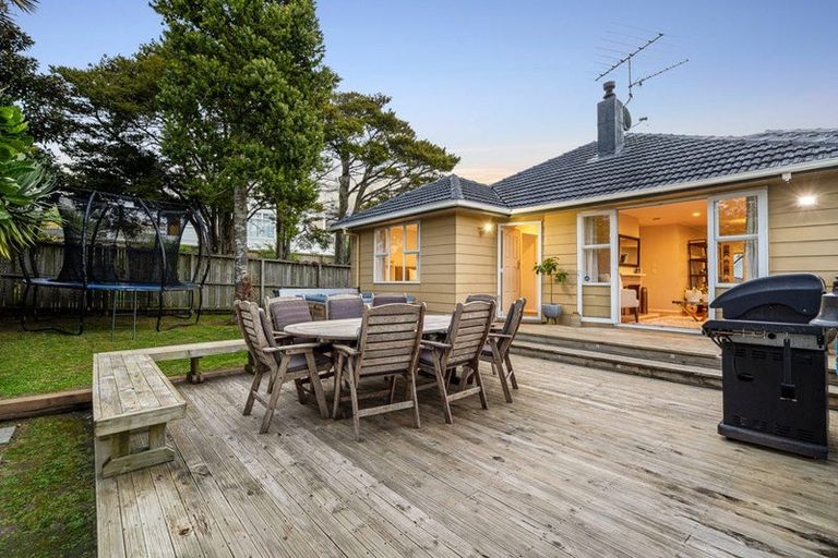 Photo of property in 2/36a Salisbury Road, Birkdale, Auckland, 0626