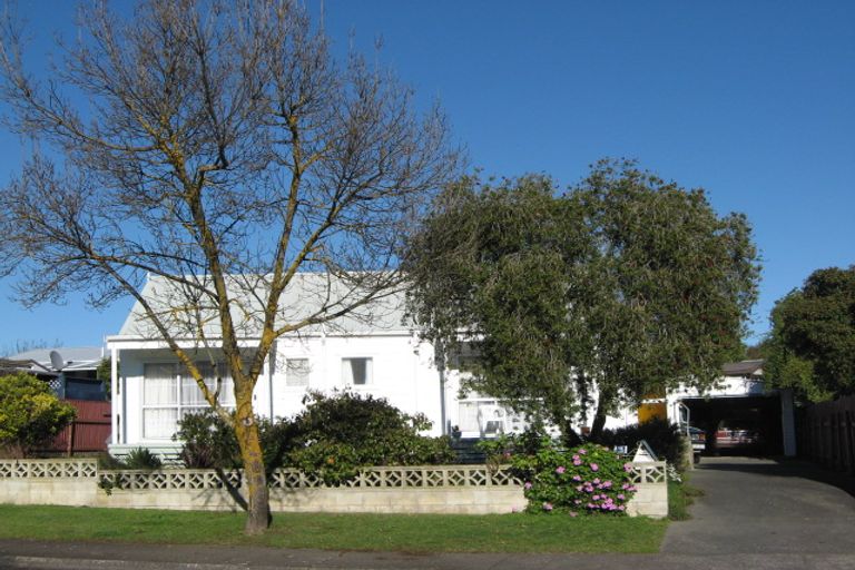 Photo of property in 16 Grant Street, Havelock North, 4130