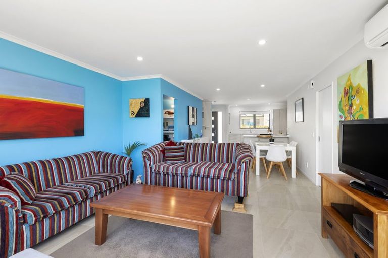 Photo of property in 9 Latimer Way, Petone, Lower Hutt, 5012