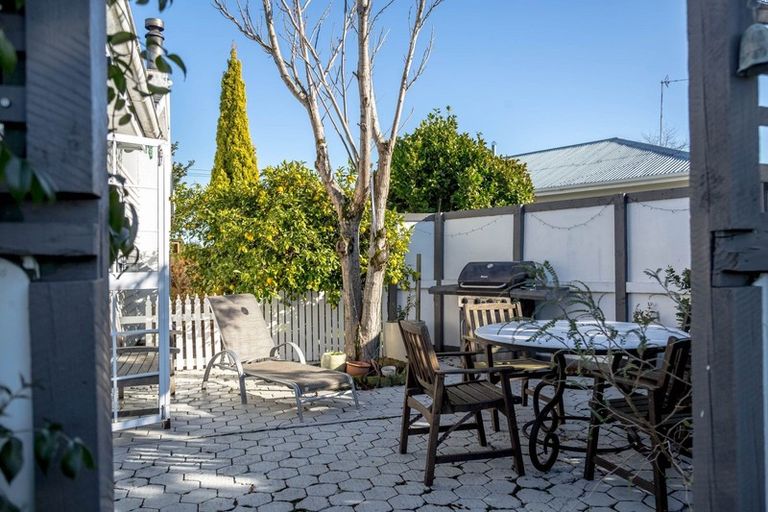 Photo of property in 13 Strasbourge Street, Martinborough, 5711