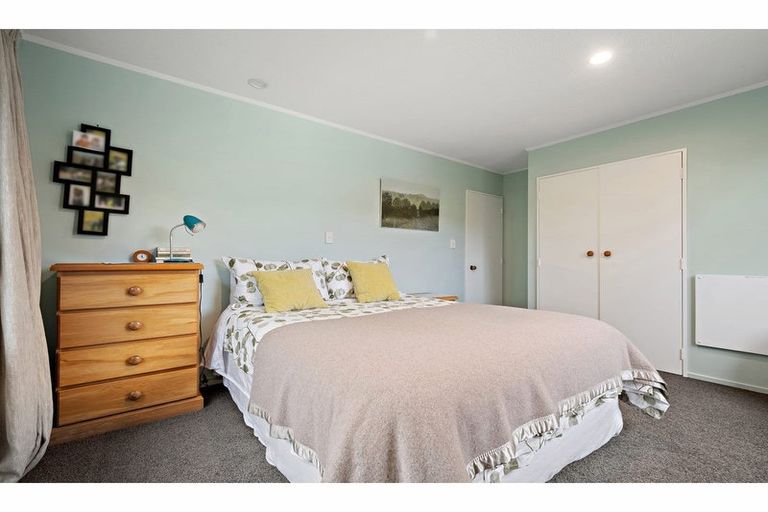 Photo of property in 8 Tau Crescent, Diamond Harbour, 8972