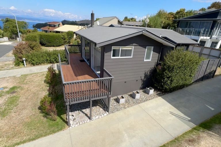 Photo of property in 2/12 Isobel Street, Acacia Bay, Taupo, 3330