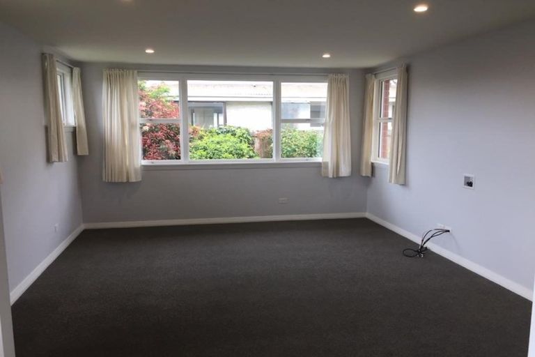 Photo of property in 20 Denise Crescent, Hornby, Christchurch, 8042