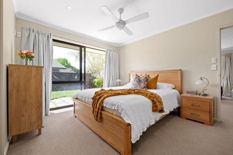 Photo of property in 2 Lavenham Place, Rototuna North, Hamilton, 3210
