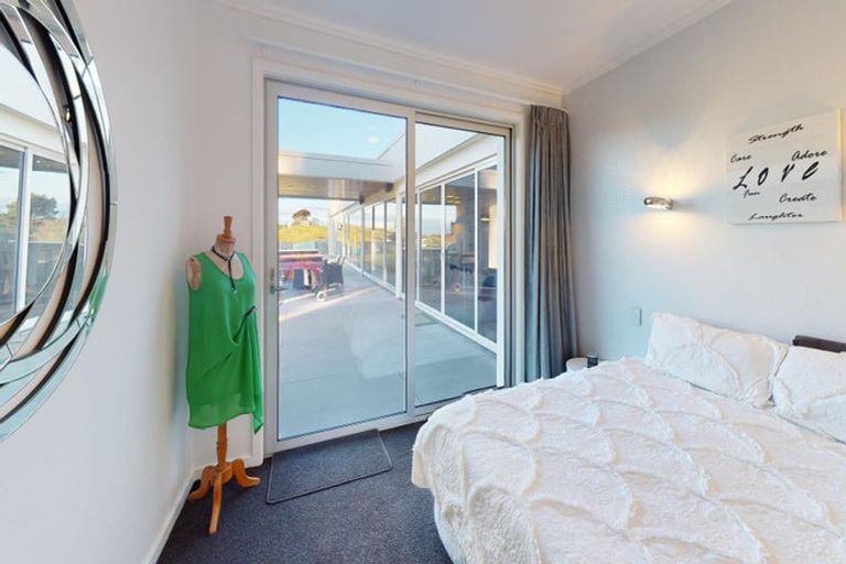 Photo of property in 1122 Rangiotu Road, Rangiotu, Palmerston North, 4477