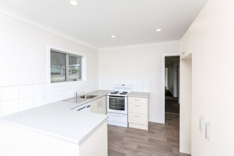 Photo of property in 7 Ross Place, Blagdon, New Plymouth, 4310