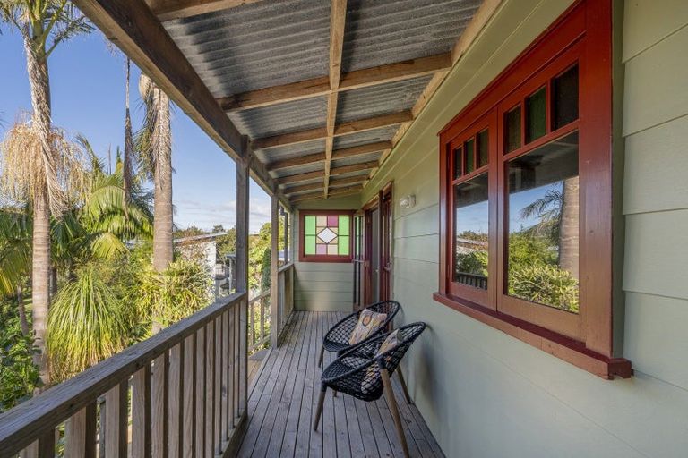 Photo of property in 19 Grange Road, Hahei, Whitianga, 3591