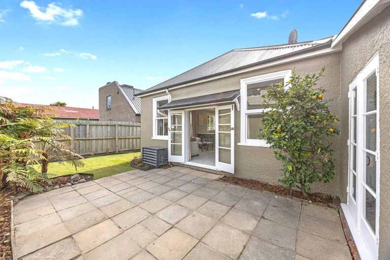 Photo of property in 22 Dickens Street, Addington, Christchurch, 8024
