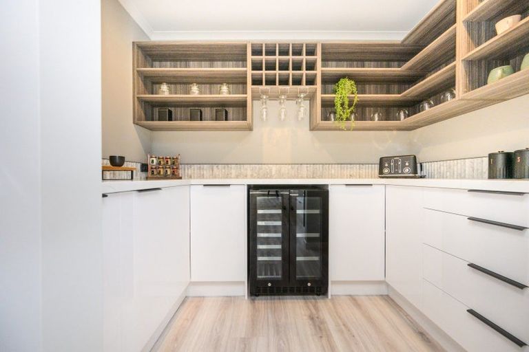 Photo of property in 10 Kanzan Grove, Feilding, 4702