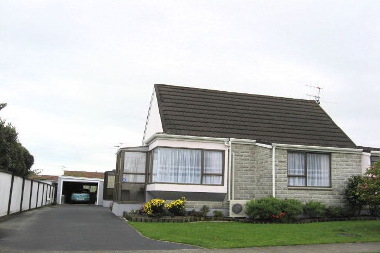 Photo of property in 2/4 Byron Place, Stoke, Nelson, 7011