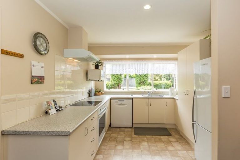 Photo of property in 168 Queen Street, Waiuku, 2123