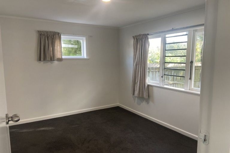 Photo of property in 1/38 Godley Road, Green Bay, Auckland, 0604