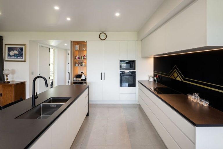 Photo of property in 300 Grove Road, Te Pahu, Hamilton, 3285