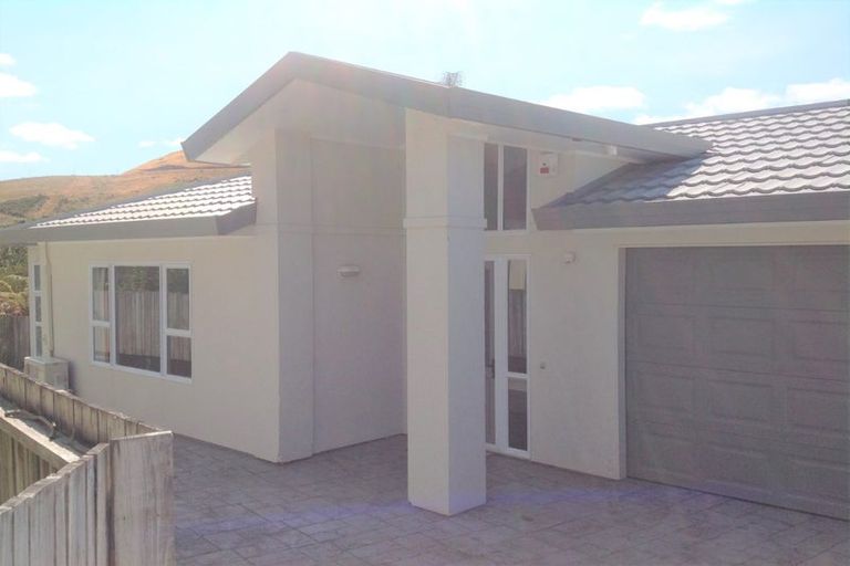 Photo of property in 8 Aintree Grove, Churton Park, Wellington, 6037