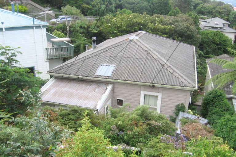 Photo of property in 46 Connaught Terrace, Brooklyn, Wellington, 6021