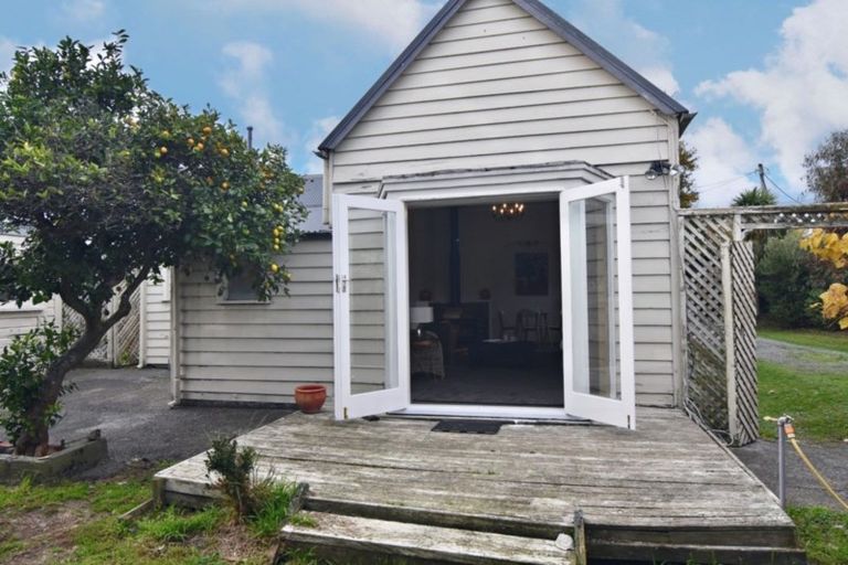 Photo of property in 262 High Street South, Carterton, 5713