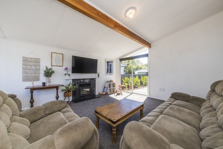 Photo of property in 34 Abraham Crescent, Milson, Palmerston North, 4414