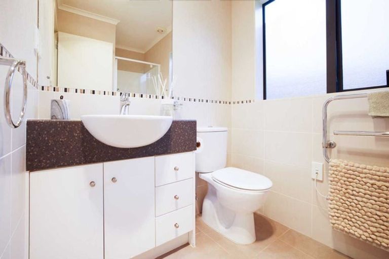 Photo of property in 53 Turnberry Drive, Wattle Downs, Auckland, 2103