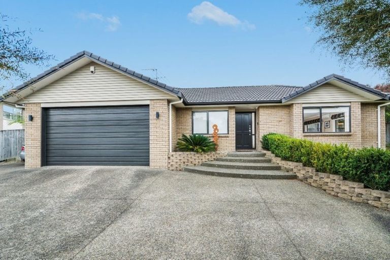 Photo of property in 26 Kilkelly Avenue, Pinehill, Auckland, 0632