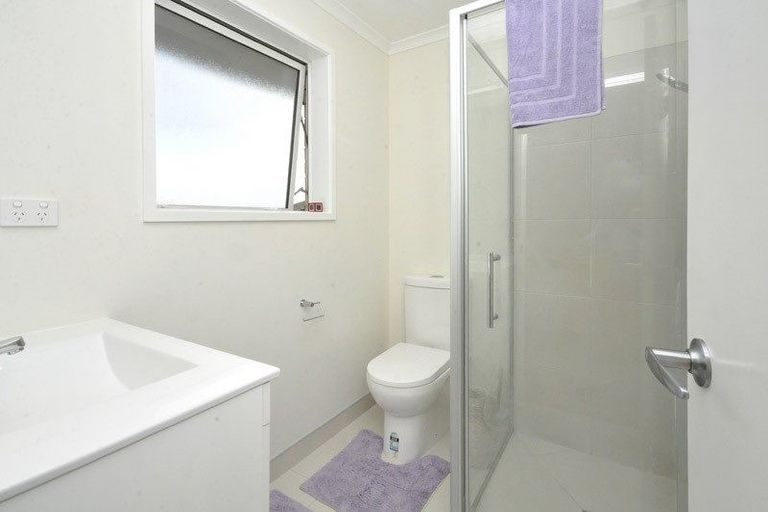 Photo of property in 6 Rohea Place, Opaheke, Papakura, 2113