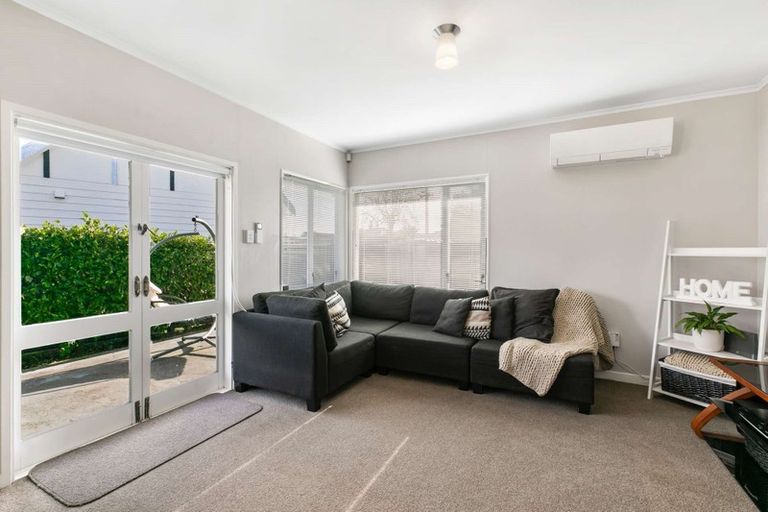 Photo of property in 1/17 Wedgwood Avenue, Mangere East, Auckland, 2024