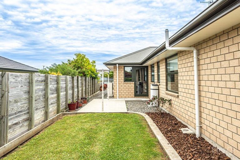 Photo of property in 35 Sussex Road, Springvale, Whanganui, 4501